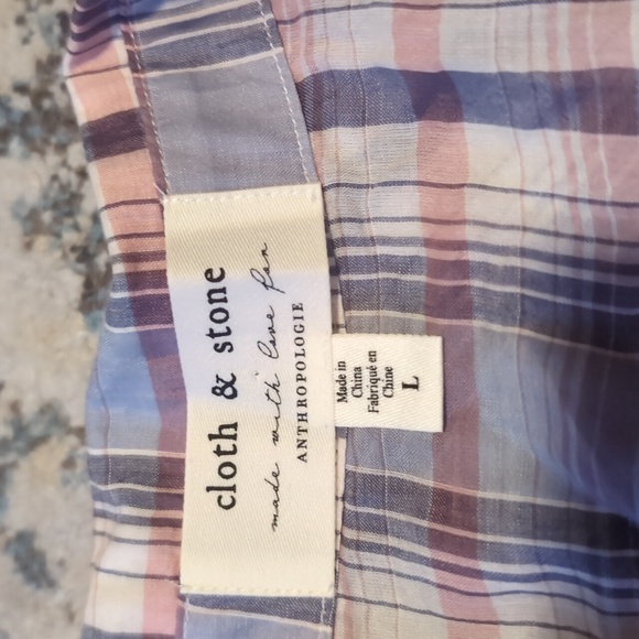 Cloth & Stone Plaid Top Size Large lightweight tie front pocket button like new - Picture 2 of 5
